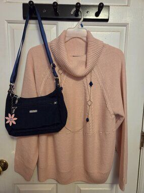 BUNDLE DEAL Sweater,Necklace & Baggallini Handbag.